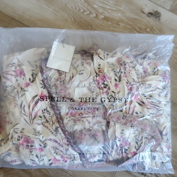 NWT Spell Masie Bambi Gown - Strawberry-Cream - Picture 5 of 5